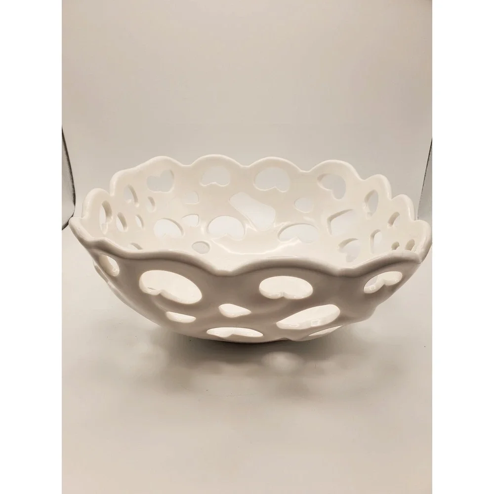 Vintage Tabletops Gallery White Pierced Ceramic Heart Serving Basket 8.5